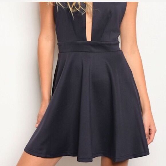 Women’s Midnight Grey Jewel Embellished Low Front & Open Back Halter Dress S/M/L - Picture 11 of 11